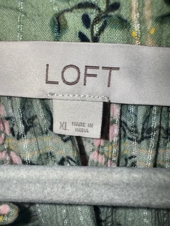 LOFT Green Floral Grid V-Neck Short Sleeve Blouse - Picture 2 of 9